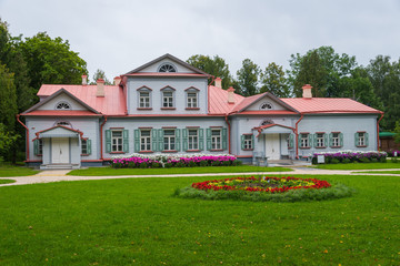 Fototapeta na wymiar Abramtsevo Museum, Manor House, near town of Sergiev Posad, Moscow region 