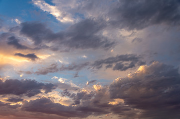 Obraz premium colorful dramatic sky with cloud at sunset