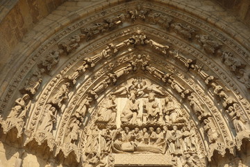 Pforte in Kathedrale