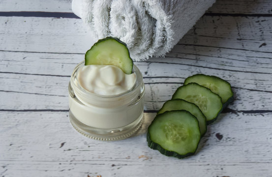 Cucumber Cream" Images – Browse 34 Stock Photos, Vectors, and Video | Adobe  Stock