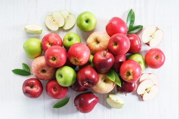Fresh red and green apples