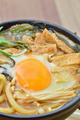 味噌煮込みうどん