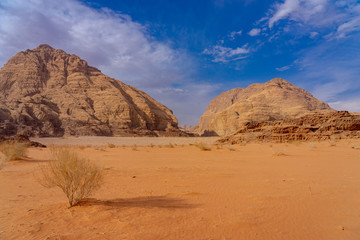 Fototapeta na wymiar Landscape in Wadi Ruma desert, Jordan