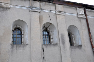 Fototapeta na wymiar The old synagogue in Chortkiv