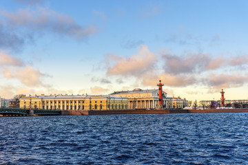 Naklejka premium Palace Bridge and Vasilyevsky island Spit Strelka with Rostral columns. Saint Petersburg, Russia