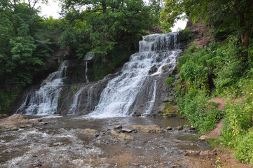 Obraz premium Dzhurinsky (Chervonogorodsky) waterfall in Ukraine