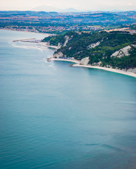 Le Due Sorelle, Italy