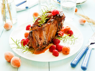 Pork ribs with berries