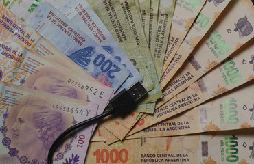 Pesos Argentinos, papel moneda de argentina, economía. Billete Peso Argentino. 