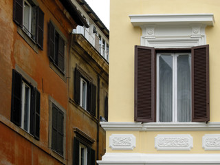 Rom, saniert und unsaniert