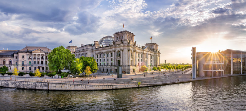 panoramic view at the government district, berlin