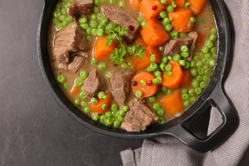 beef with carrot and pea