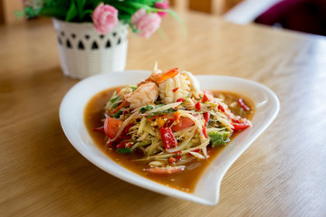 Shrimp papaya salad