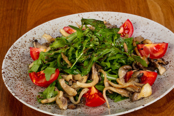 Salad with mushrooms