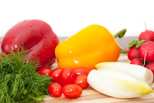 resh, healthy vegetables waiting to be cooked on the kitchen table