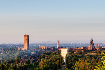 Fototapeta premium Morning in an industrial city.