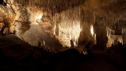 Vistas a la cueva (Coves del Drach, Mallorca)