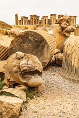 Fototapeta premium Islamic Republic of Iran, Shiraz. Persepolis, Parsa. The ceremonial capital of the Achaemenid Empire (ca. 550–330 BC). Achaemenid style of architecture. UNESCO World Heritage Site.