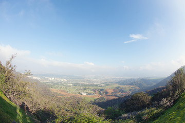 Fototapeta na wymiar Hiking trail to the Hollywood, a hike on the mount Lee, Hollywood, California.