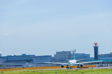 成田国際空港　飛行機