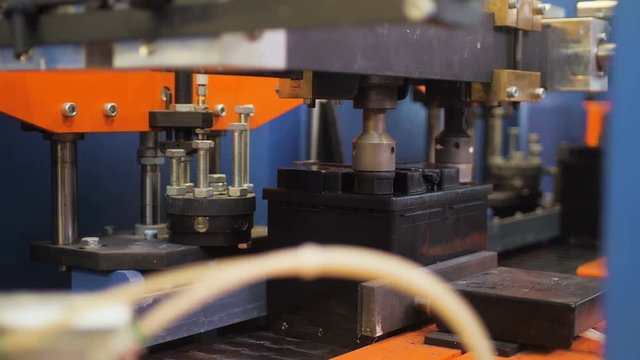 motion to robotic machine operating with galvanize cells