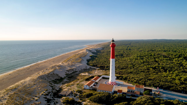 Photographie a&eacute;rienne du phare de La Coubre &agrave; La Tremblade