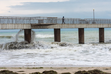 Obraz premium Stormy se jesienią