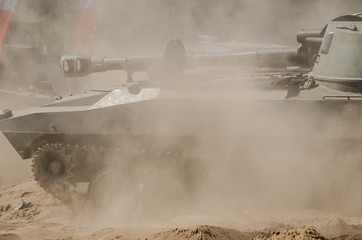 SELF-PROPELLED ARTILLERY - Military vehicle to the off-road