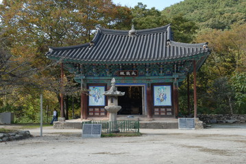 Fototapeta premium Geumsansa Buddhist Temple