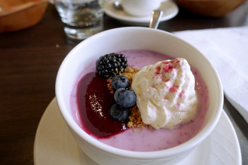 dessert de fruits rouge