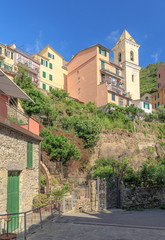 Manarola in Chinque Terre mit der Kirche