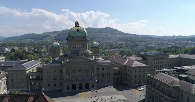 Bern Bundeshaus - Aerial 4K