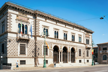 Fototapeta na wymiar Banca Italia in Lower City of Bergamo Italy