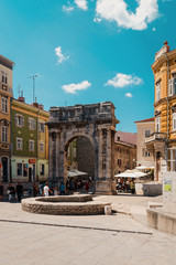 Fototapeta premium Sergius Arch or Golden Gate at Pula Croatia