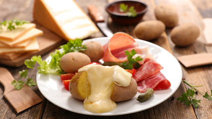 potato with cheese fondue