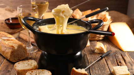 cheese fondue and bread