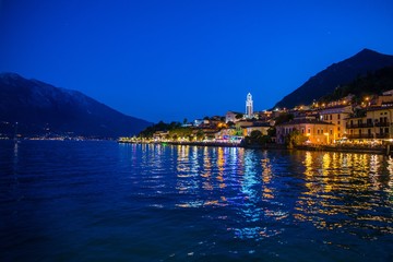 Naklejka premium Limone sul Garda at night.