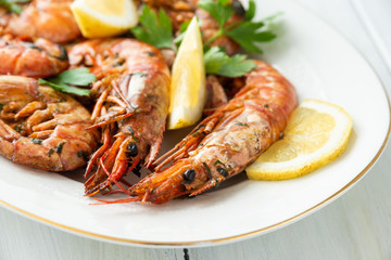 Vassoio di gamberoni arrosto, Mediterranean food