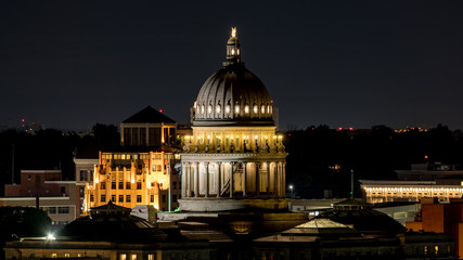 Fototapeta premium Close up of the Idaho state capitol dome at night