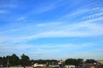 晩夏～早秋　青空　雲　街並み
