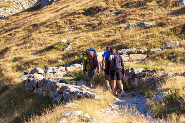 Un groupe de randonneurs dans le Mercantour