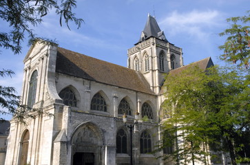 Fototapeta na wymiar Ville d'Evreux, eglise Saint Taurin (Xe siècle), département de l'Eure, Normandie, France