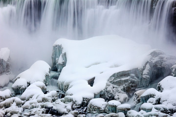 Niagara Falls - Frozen