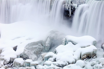 Niagara Falls - Frozen