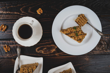 Dessert honey cake