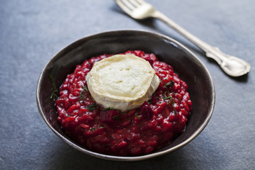 Beetroot risotto with goat cheese