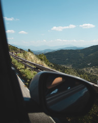 Panorama visto da macchina in movimento