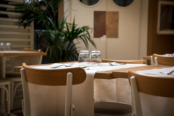 Dinner Table Set 