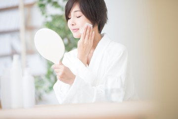 美容・女性・バスローブ