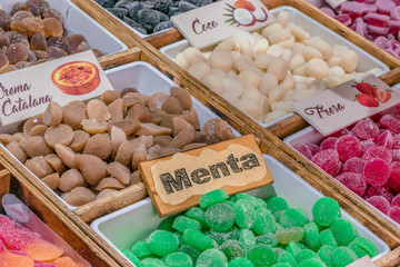 Candies to the weight in the market